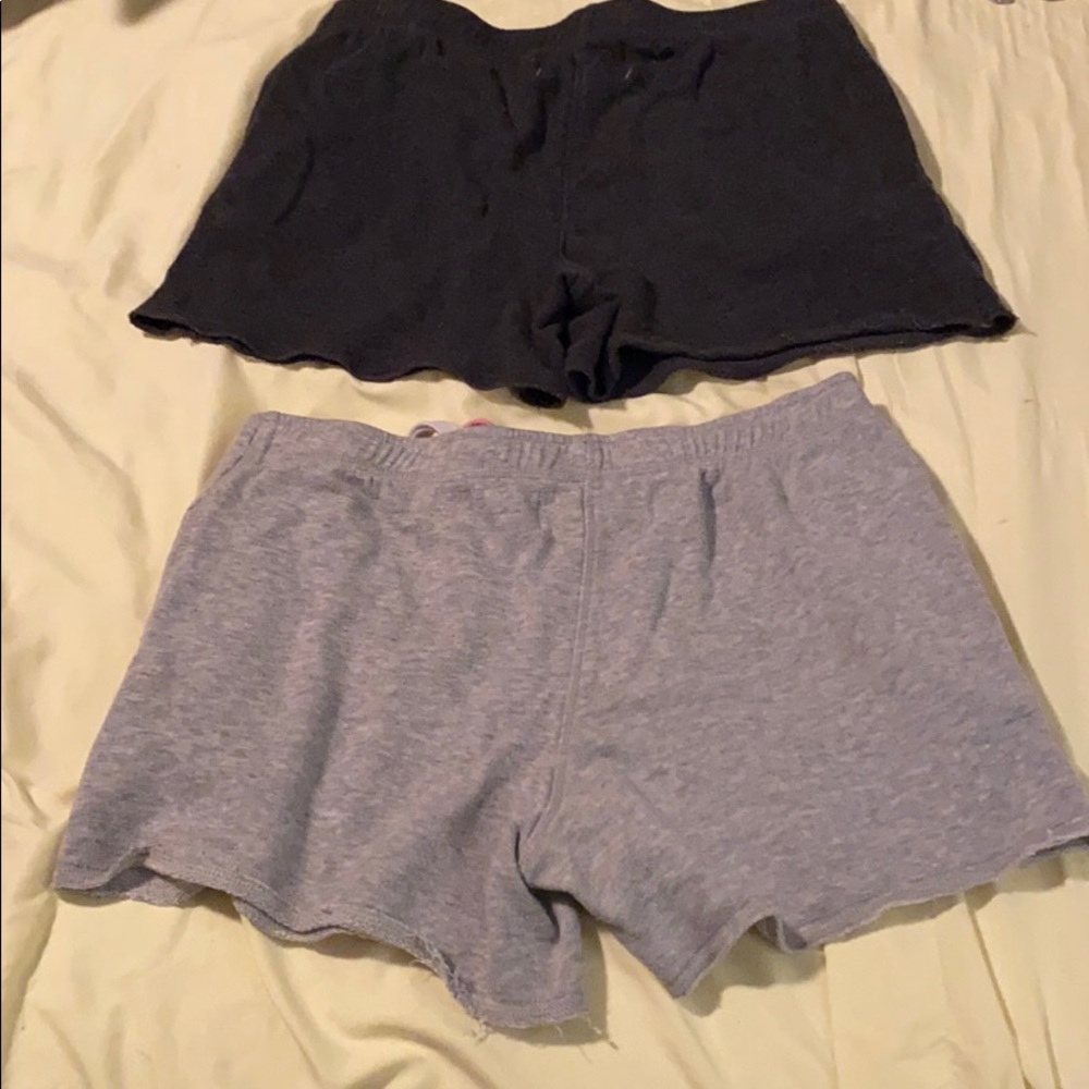 Bundle of Two Aeropostale Shorts - Picture 2 of 4